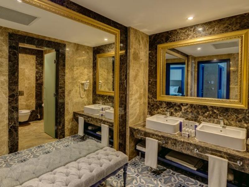 Rubi Platinum Spa Resort & Suites 56209