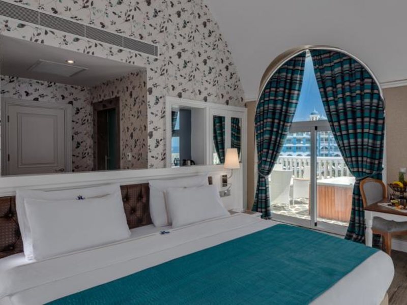 Rubi Platinum Spa Resort & Suites 56212