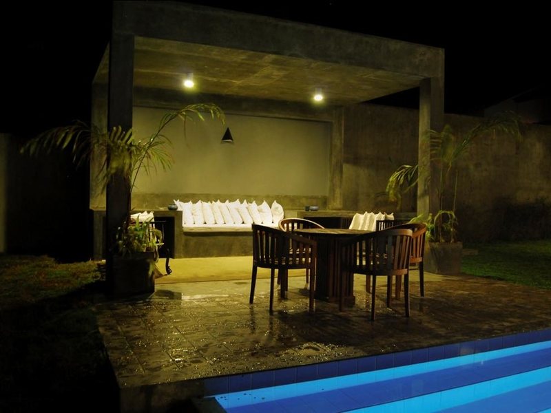 Saffron & Blue 110606