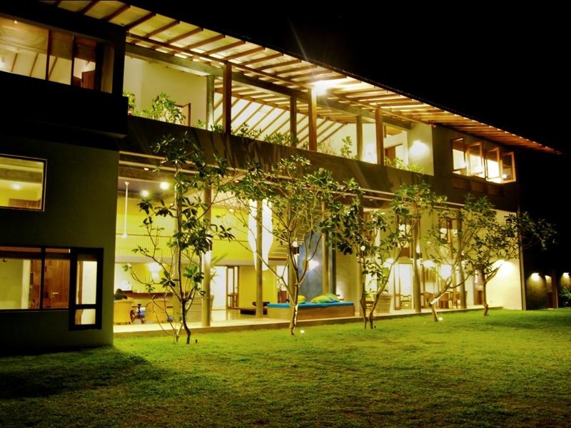 Saffron & Blue 110614