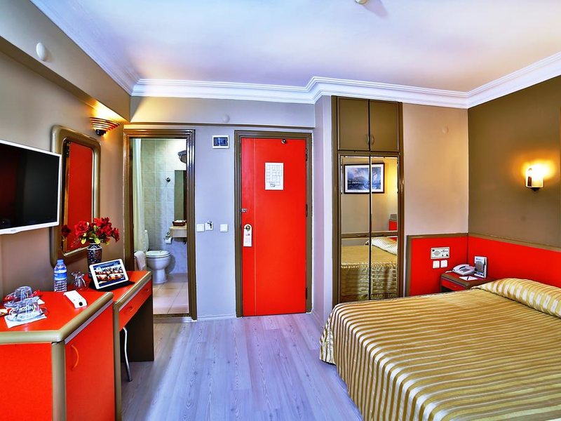 Sahi̇nler Hotel 275383