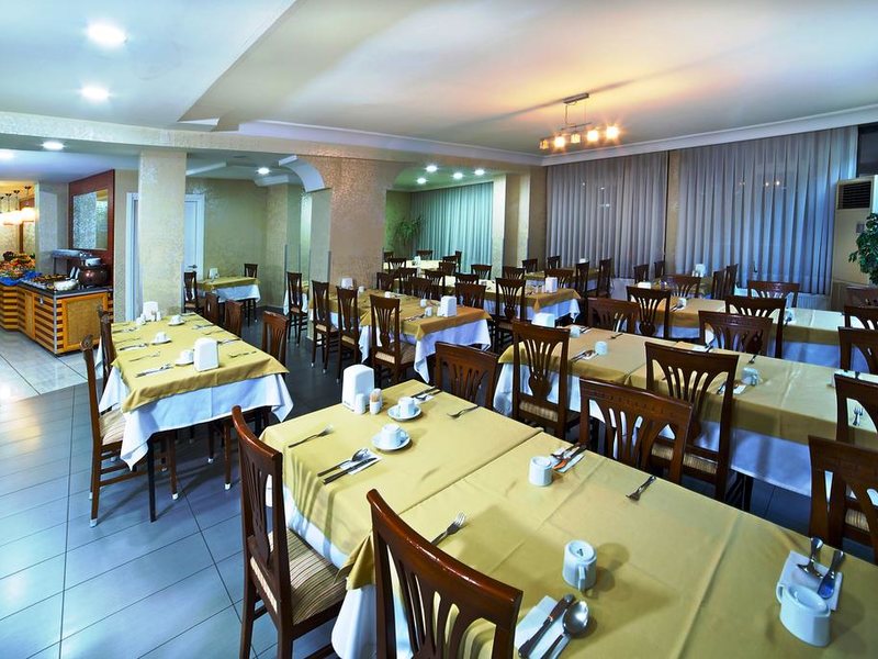 Sahi̇nler Hotel 275391
