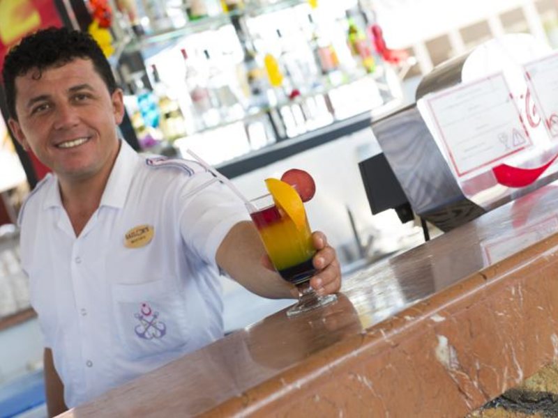 Sailor s Beach Club 161415