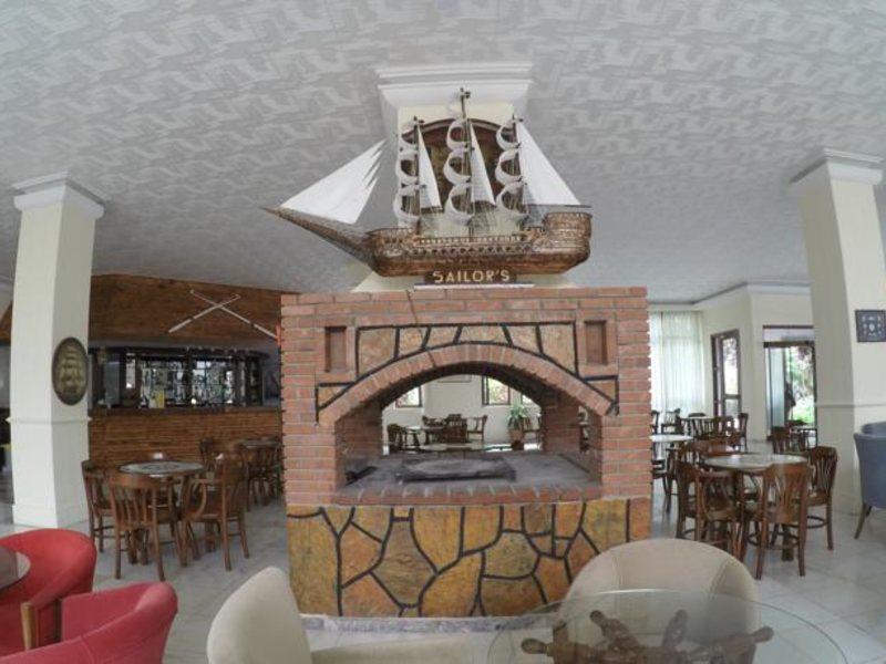 Sailor s Beach Club 56770