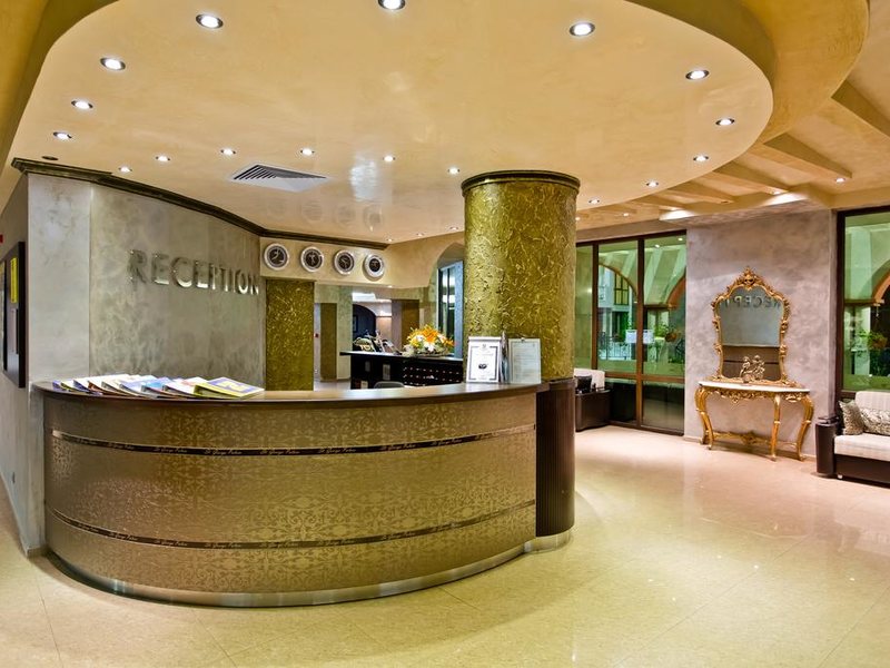 Saint George Palace  168161