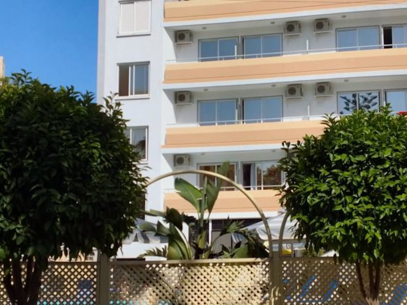 San Remo Hotel 81589