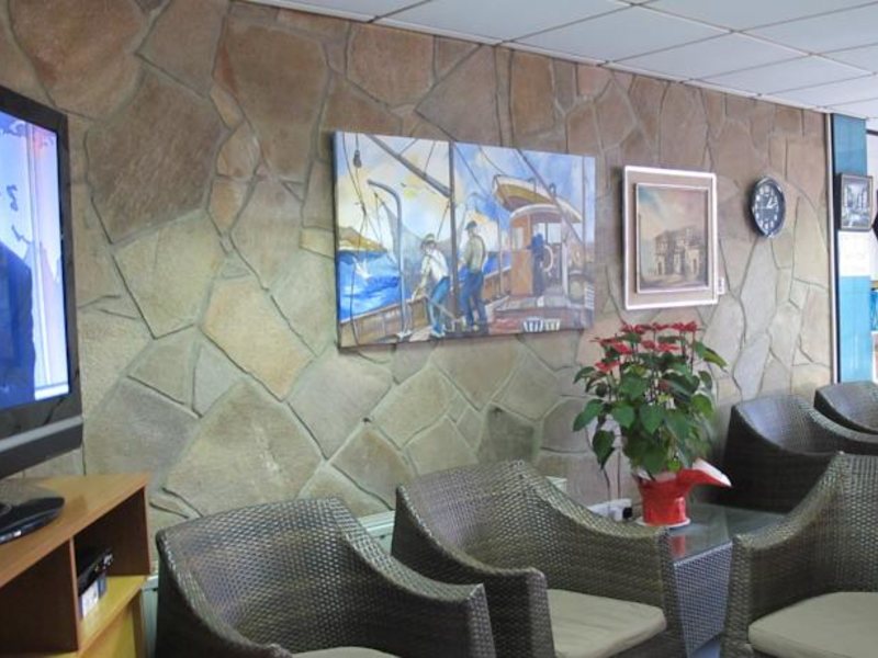 San Remo Hotel 81591