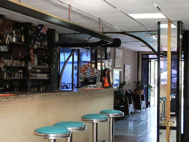 San Remo Hotel 81609