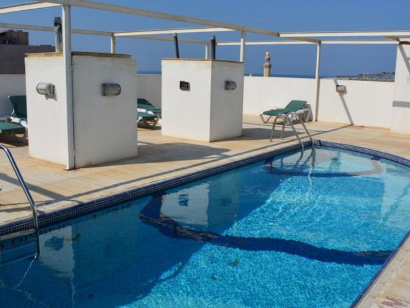 Sandras Inn Hotel 132987