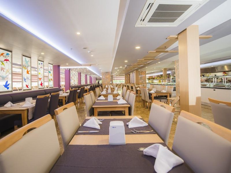 Sandy Beach Hotel 188310