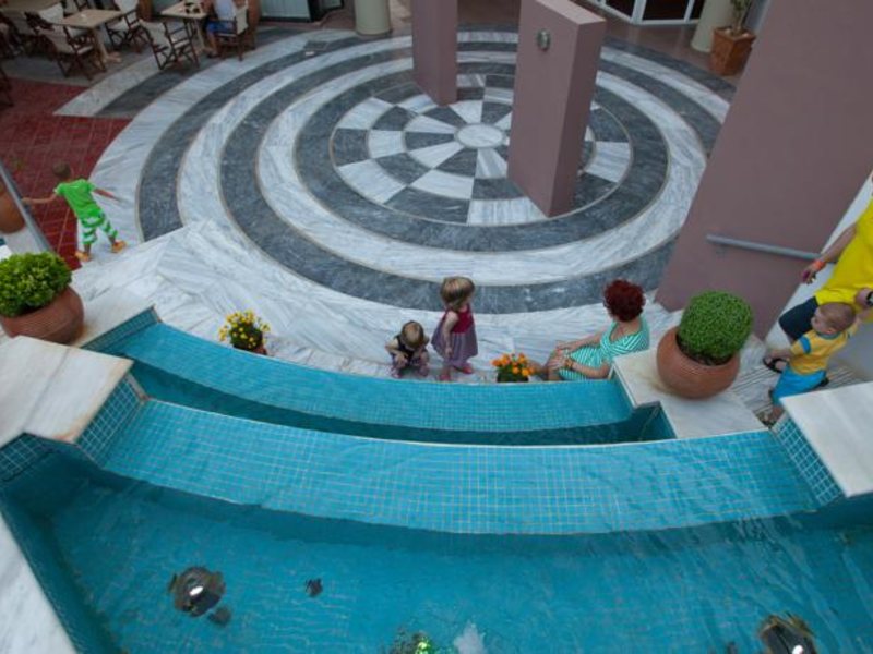 Santa Marina Agios Nicolaos 76515