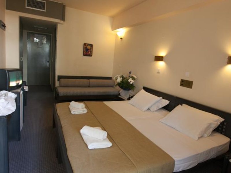 Santa Marina Agios Nicolaos 76523