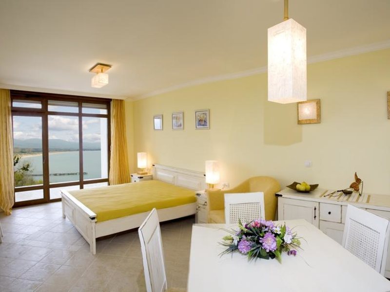 Santa Marina Holiday Village 173474