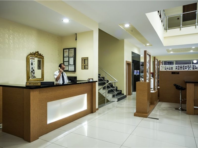 Santa Marina Hotel 66700