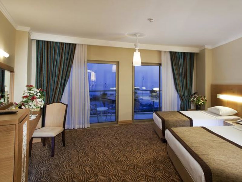 Saphire Hotel 280926