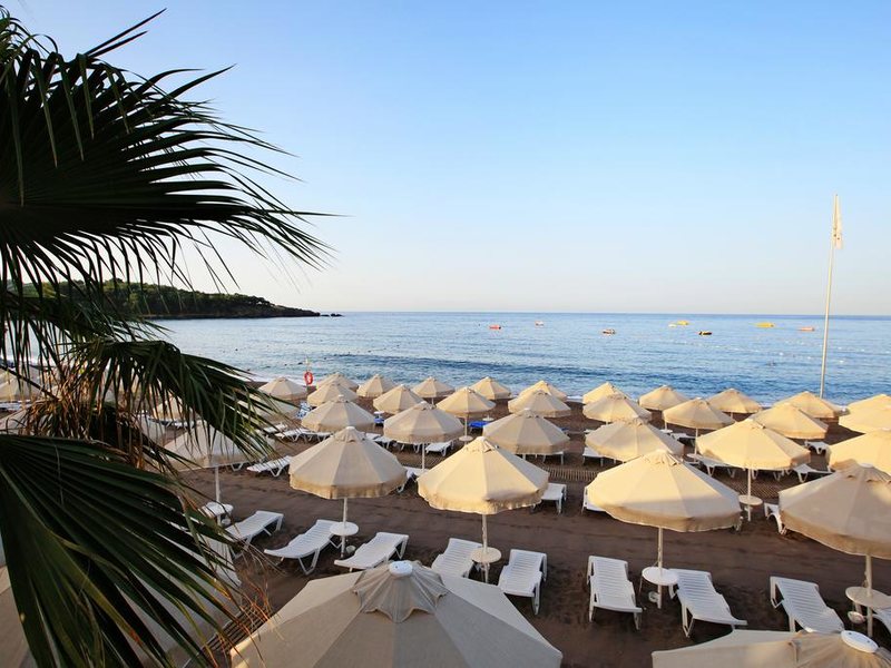 Saphire Resort & Spa 280960