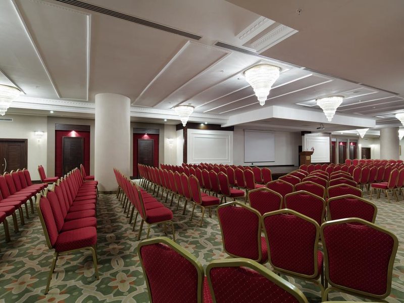 Saphire Resort & Spa 280961