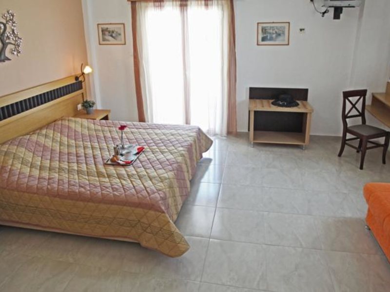 Sarantis Hotel 79066