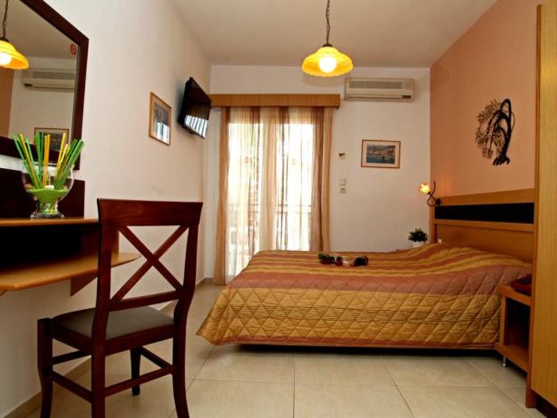 Sarantis Hotel 79076