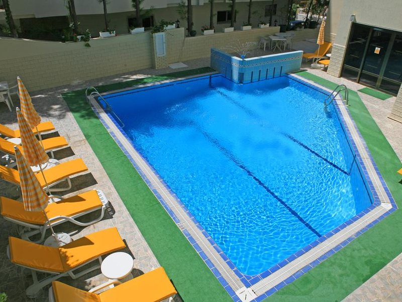 Saturn Hotel  181260