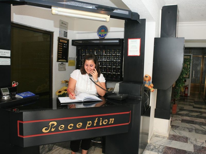 Saturn Hotel  181266