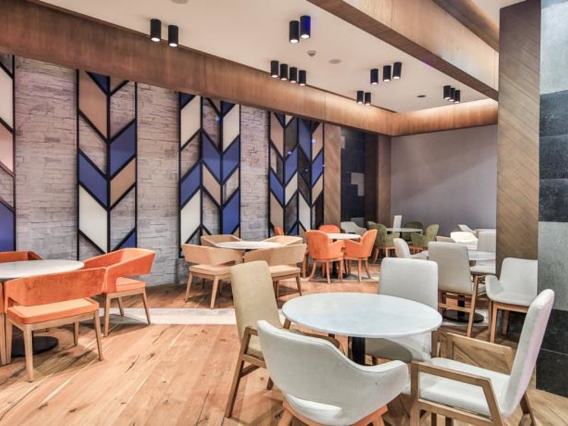 Saturn Palace Resort 161477