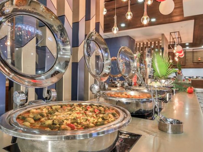 Saturn Palace Resort 161482