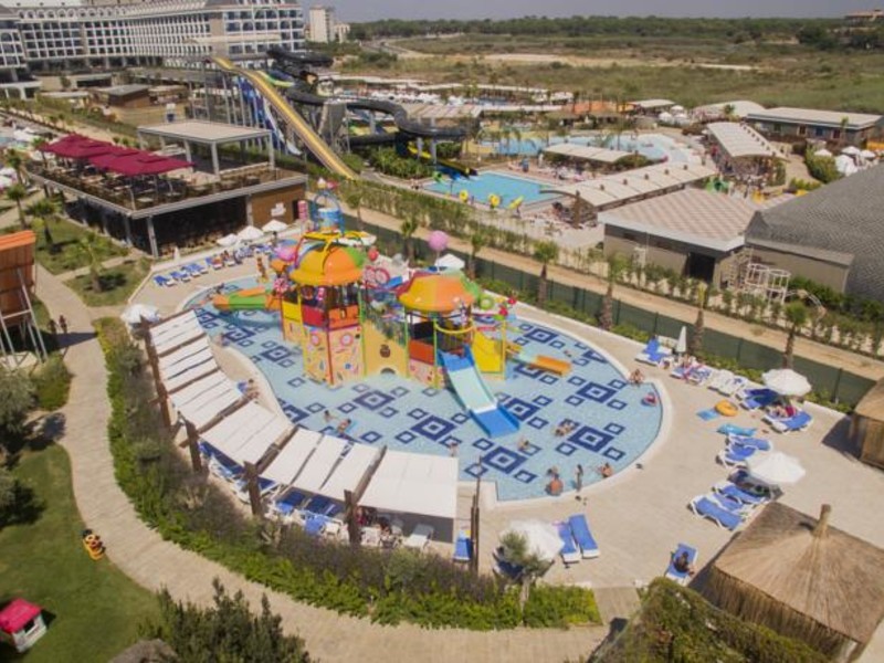 Saturn Palace Resort 161483