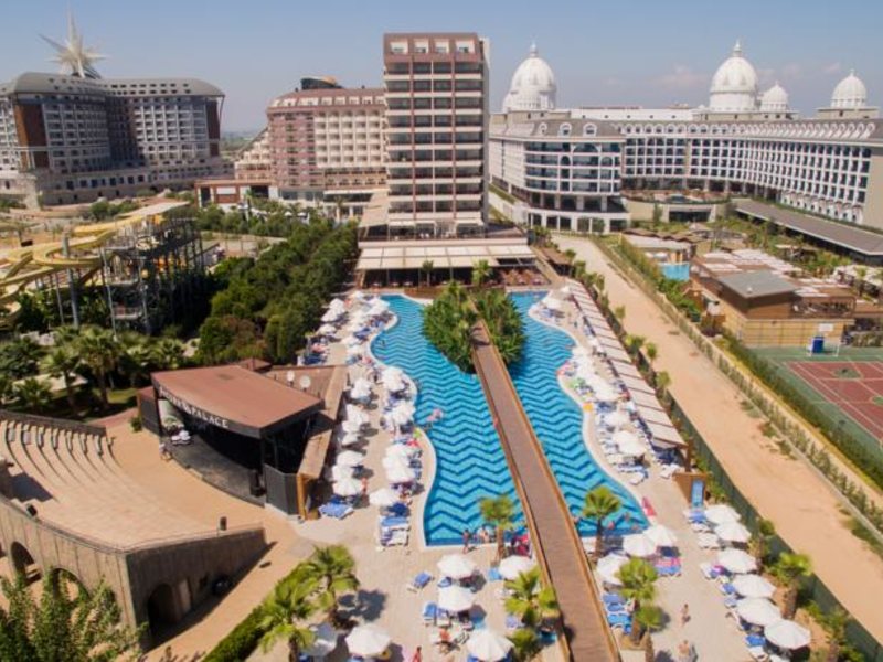 Saturn Palace Resort 161488