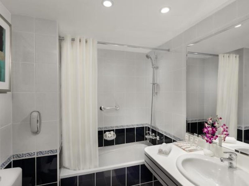 Savoy Central Hotel Apartments 119667