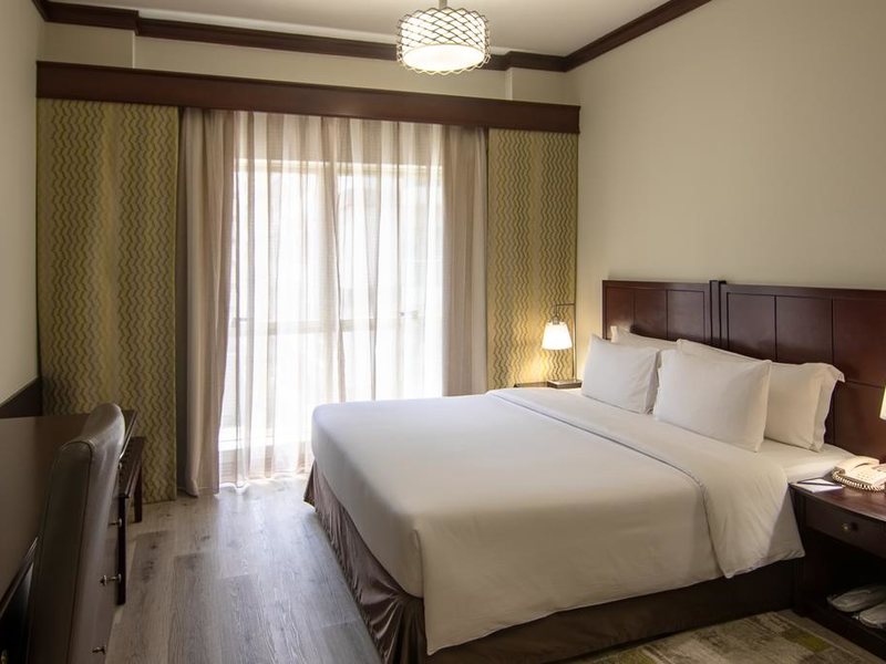 Savoy Crest Hotel Apartment 300218