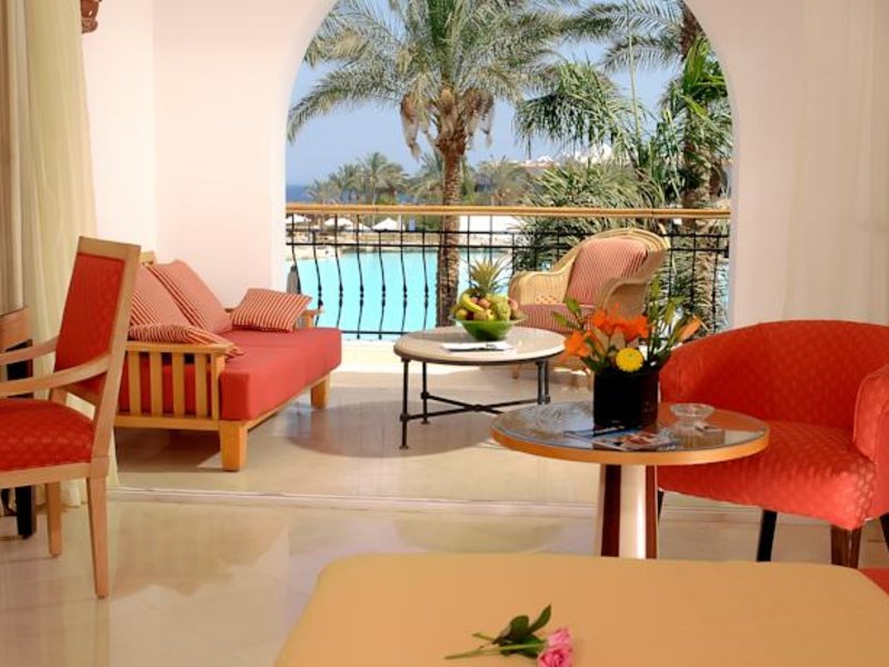 Savoy Diplmatic Suite 130530