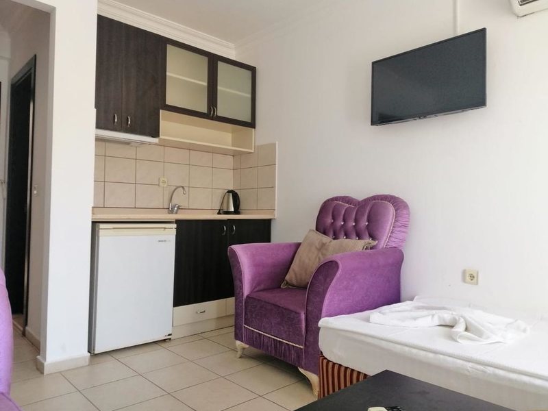 Savrose Suite Hotel 302409