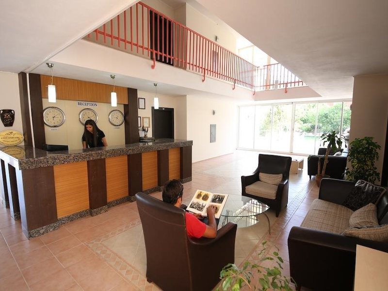 Savrose Suite Hotel 302420