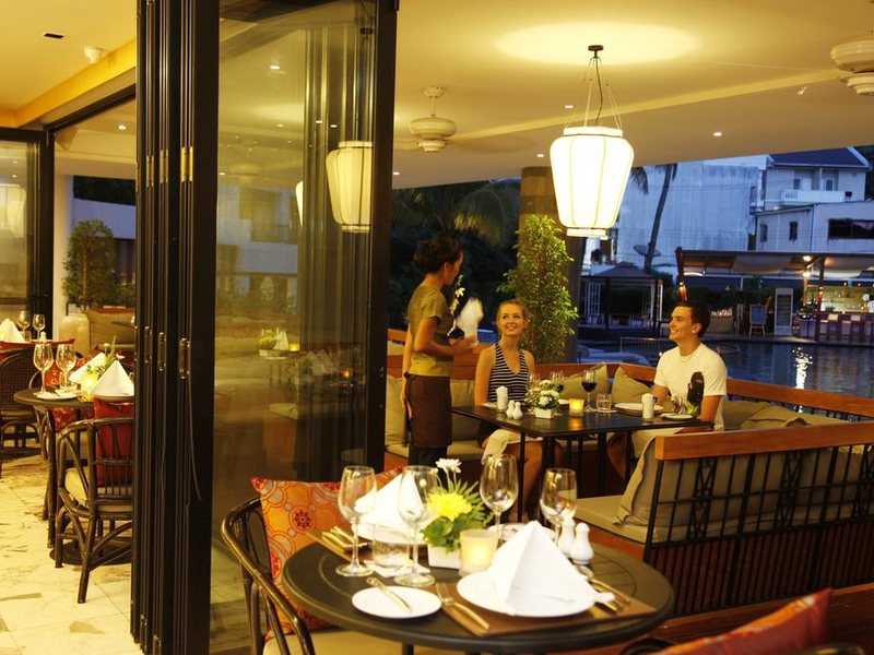 Sawaddi Patong Resort 228500