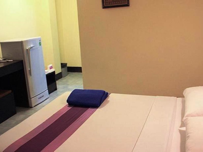 Sawasdee Sabai 150411