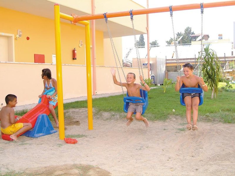 Sayanora Hotel 190762