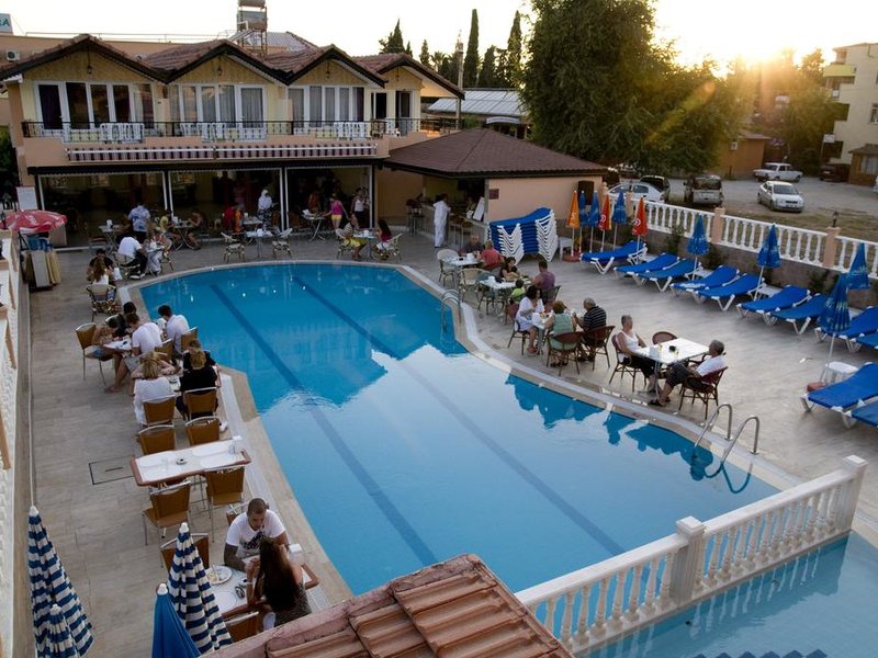 Sayanora Hotel 190765