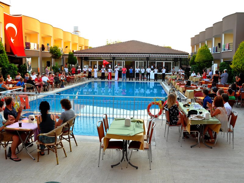 Sayanora Hotel 190773