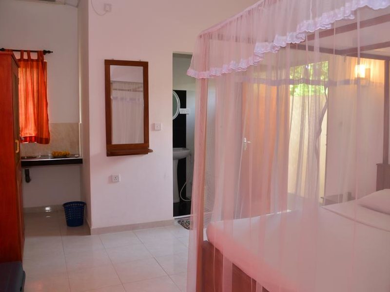 Sea Breeze Hotel Guest House 162061