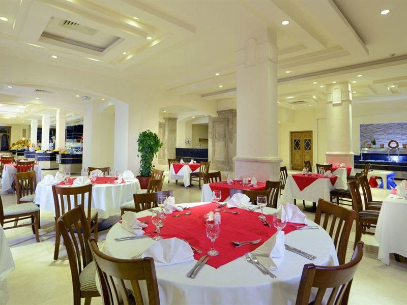 Sea Club Aqua Park Resort 127784