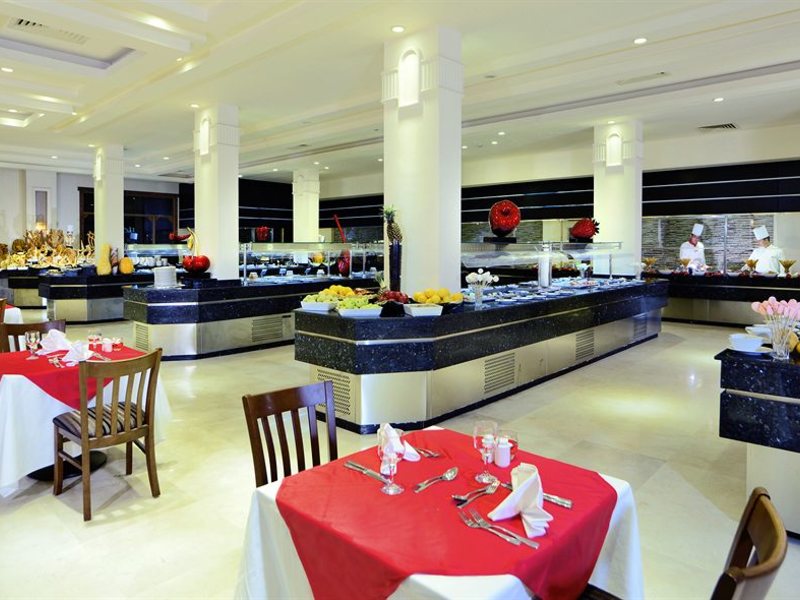 Sea Club Aqua Park Resort 127785