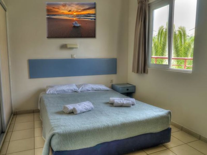 Sea Front Hotel- Apartments 78214