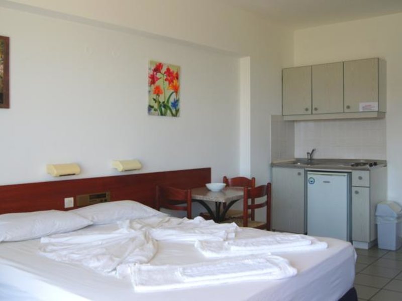 Sea Front Hotel- Apartments 78226