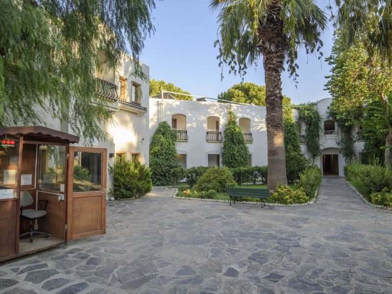 Sea Side Beach Club 277260