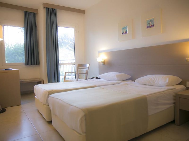 Sea Side Beach Club 277262