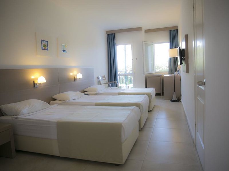 Sea Side Beach Club 277266