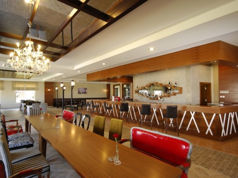 Sea World Resort & Spa 34080