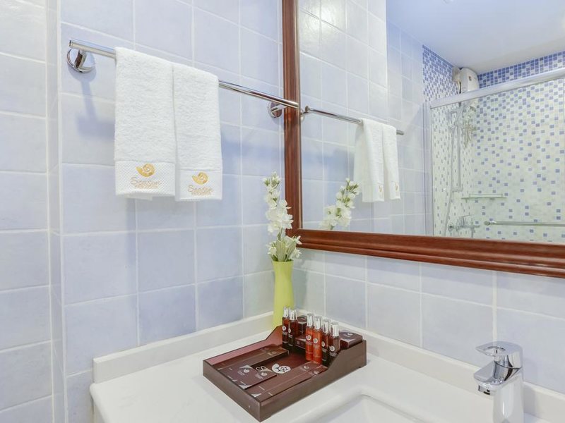 Season Paradise Guest House 239990