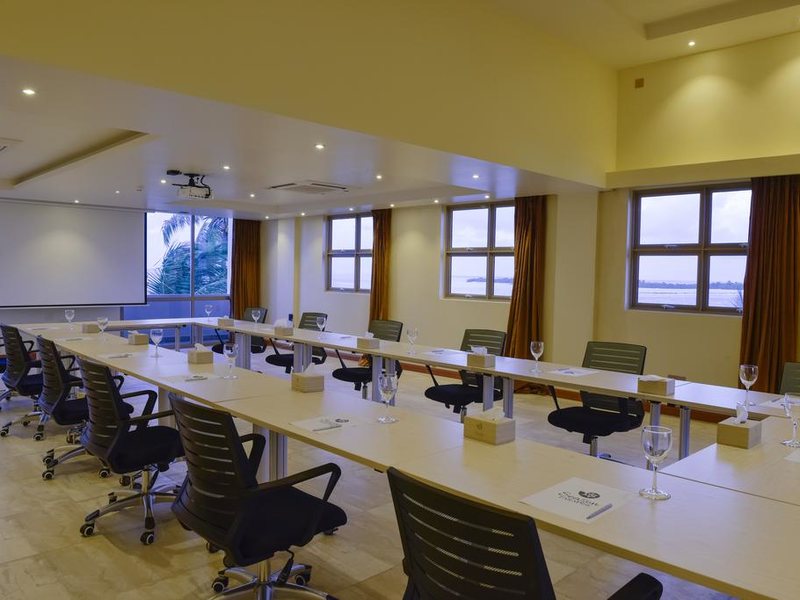 Season Paradise Guest House 239999